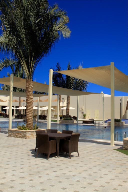 Golden Tulip Dana Bay Resort 'Families ,للعائلات ' Zahran Dış mekan fotoğraf