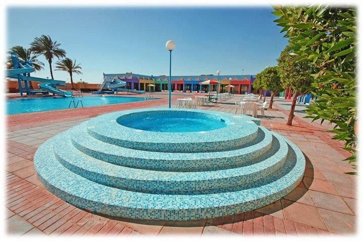Golden Tulip Dana Bay Resort 'Families ,للعائلات ' Zahran Dış mekan fotoğraf