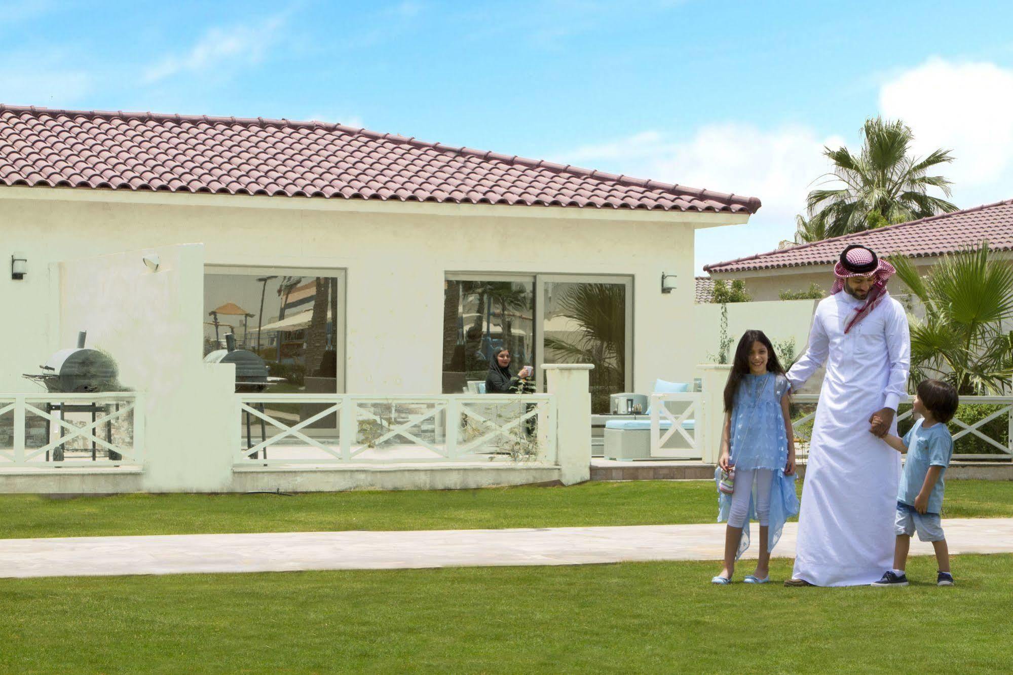 Golden Tulip Dana Bay Resort 'Families ,للعائلات ' Zahran Dış mekan fotoğraf
