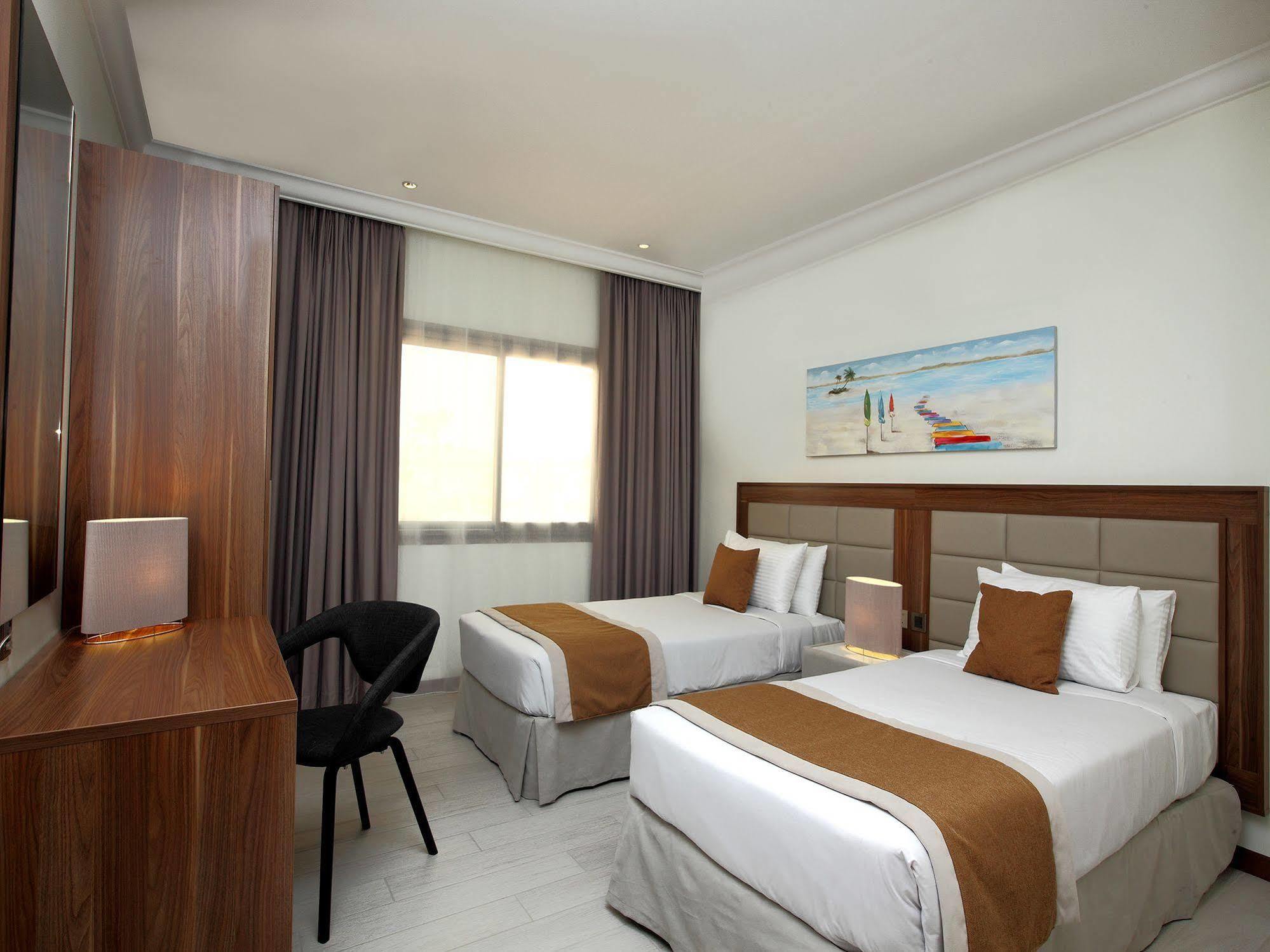 Golden Tulip Dana Bay Resort 'Families ,للعائلات ' Zahran Dış mekan fotoğraf